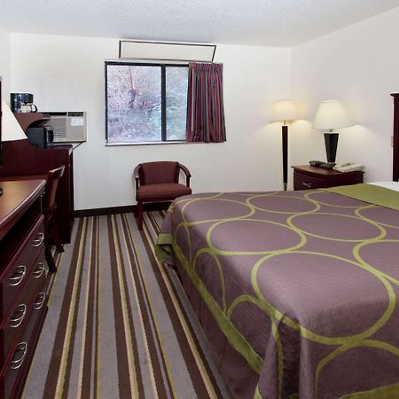Hotel Super 8 By Wyndham Tuscaloosa Esterno foto