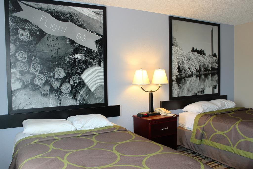 Hotel Super 8 By Wyndham Tuscaloosa Esterno foto